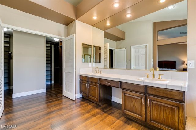 54 Grossinger Court, Henderson, NV 89074