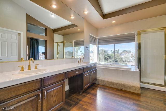 54 Grossinger Court, Henderson, NV 89074