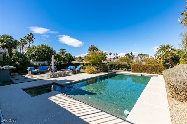 54 Grossinger Court, Henderson, NV 89074