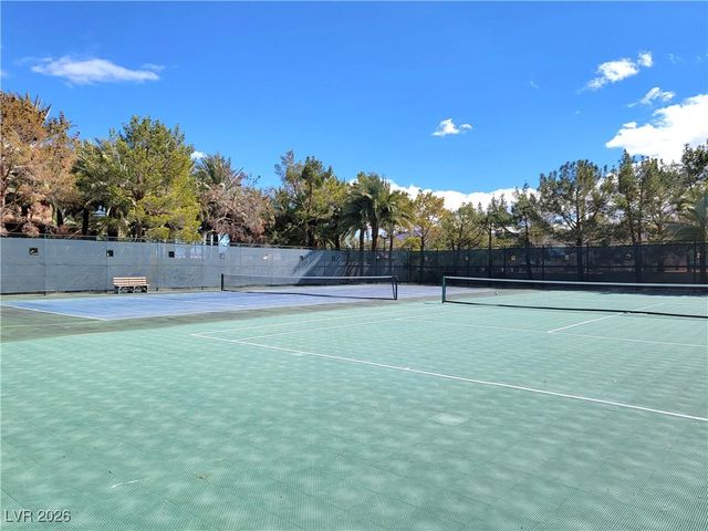 54 Grossinger Court, Henderson, NV 89074