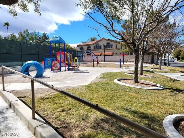 54 Grossinger Court, Henderson, NV 89074