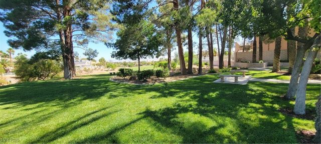 54 Grossinger Court, Henderson, NV 89074