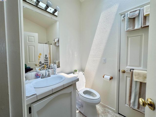 1220 Tasman 39, Sunnyvale, CA 94089