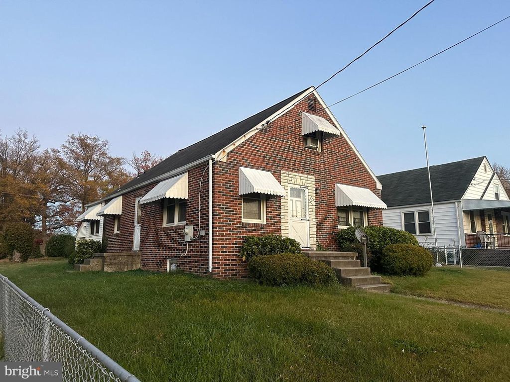 401 MARGARET AVE, Baltimore, MD 21221