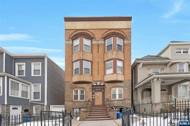 811 Montgomery Street 201, Jersey City, NJ 07306