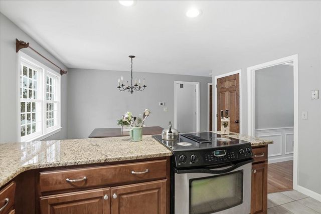 105 Rideout Road, Hollis, NH 03049