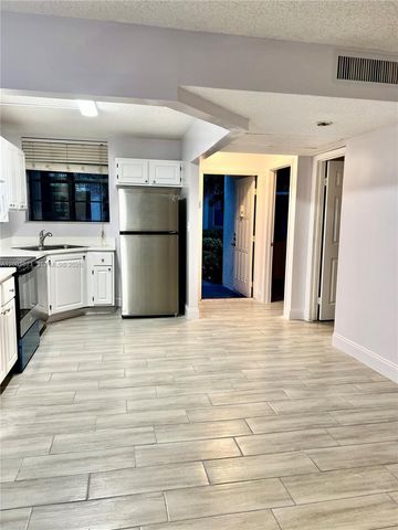 1258 S Military Trail 813, Deerfield Beach, FL 33442