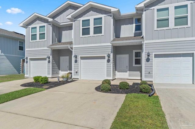 1518 Farragut Way, Pensacola, FL 32534