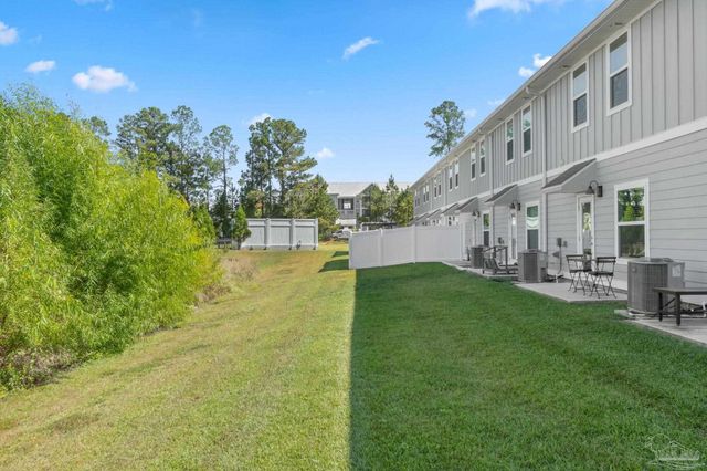 1518 Farragut Way, Pensacola, FL 32534