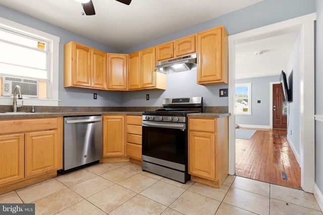 205 N FIFTH ST, National Park, NJ 08063