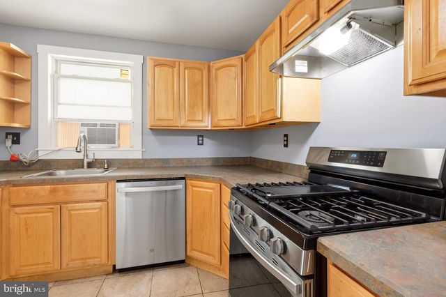 205 N FIFTH ST, National Park, NJ 08063