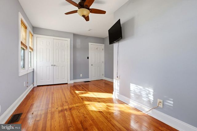 205 N FIFTH ST, National Park, NJ 08063
