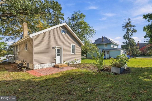 205 N FIFTH ST, National Park, NJ 08063