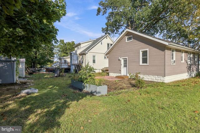 205 N FIFTH ST, National Park, NJ 08063