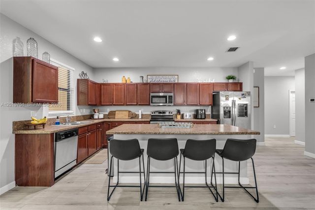 633 SE 35th Terrace, Homestead, FL 33033