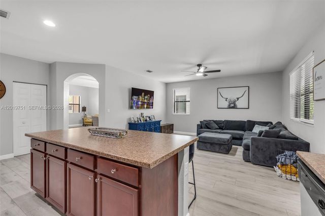 633 SE 35th Terrace, Homestead, FL 33033