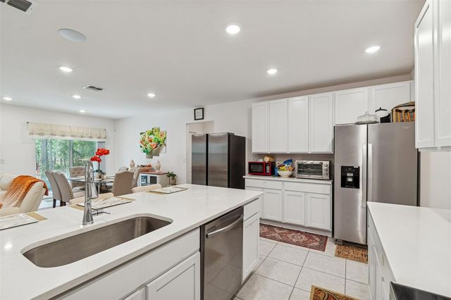 16301 GREENBACK RD, Weeki Wachee, FL 34614