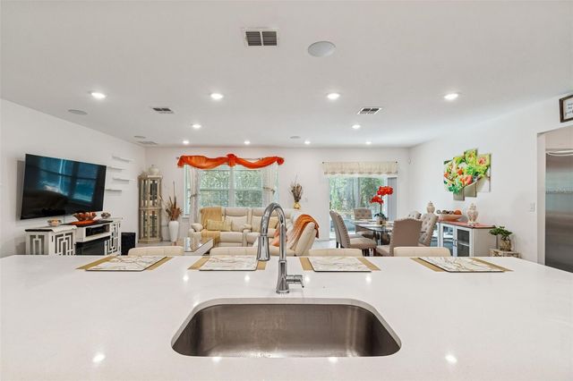 16301 GREENBACK RD, Weeki Wachee, FL 34614