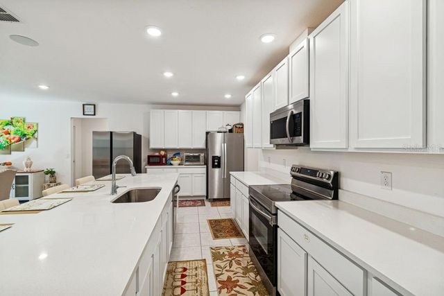 16301 GREENBACK RD, Weeki Wachee, FL 34614