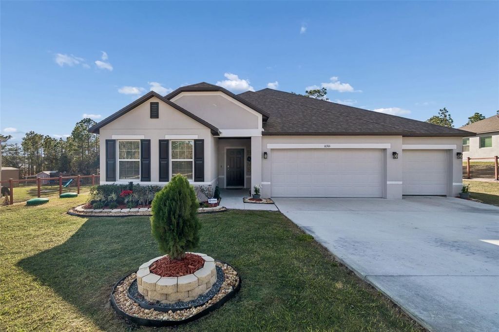 16301 GREENBACK RD, Weeki Wachee, FL 34614