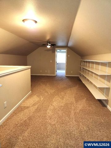 3480 Bald Eagle Dr, Lebanon, OR 97355