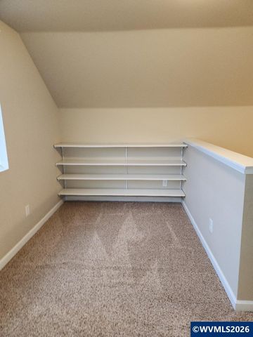 3480 Bald Eagle Dr, Lebanon, OR 97355