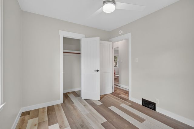 2121 Maple Street, Des Moines, IA 50317