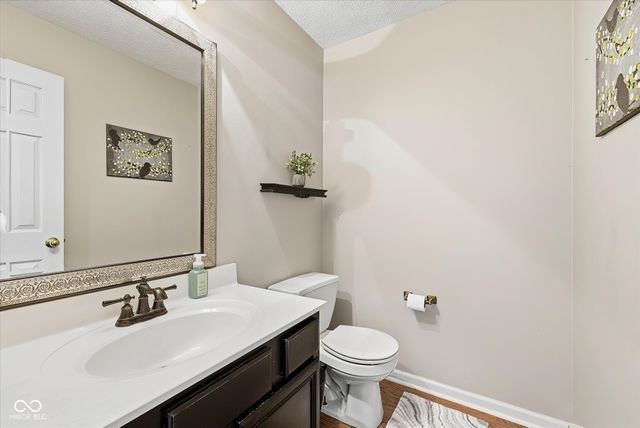 7992 Cobblesprings Drive, Avon, IN 46123