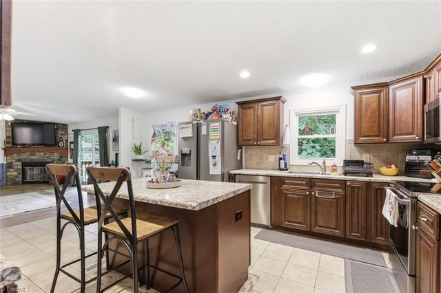 200 Odell Myers Road, Advance, NC 27006