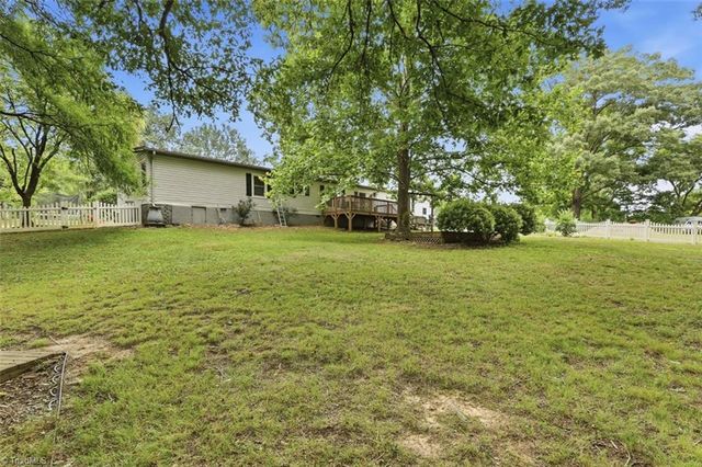 200 Odell Myers Road, Advance, NC 27006