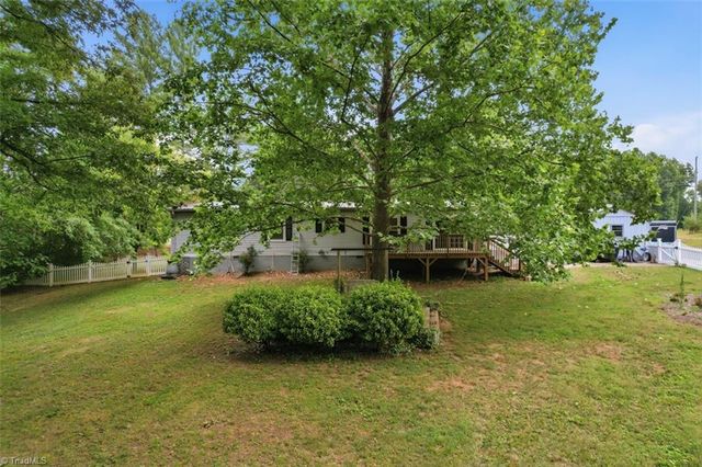 200 Odell Myers Road, Advance, NC 27006