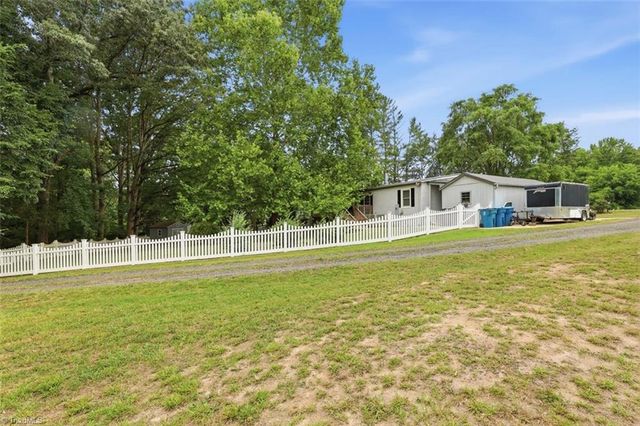 200 Odell Myers Road, Advance, NC 27006