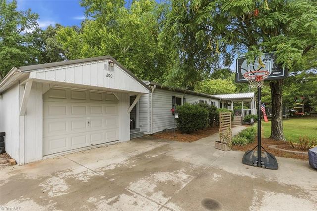 200 Odell Myers Road, Advance, NC 27006