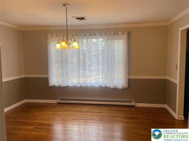 3516 Edinburgh Road, Allentown City, PA 18104