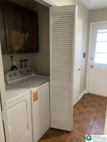 3516 Edinburgh Road, Allentown City, PA 18104