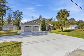 7455 Redbud Lane, Brooksville, FL 34601