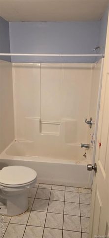 11 Jordan Lane, Middletown, NY 10940