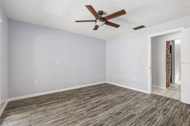2749 GREENDALE DRIVE, Sarasota, FL 34232