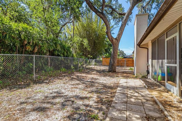 2749 GREENDALE DRIVE, Sarasota, FL 34232