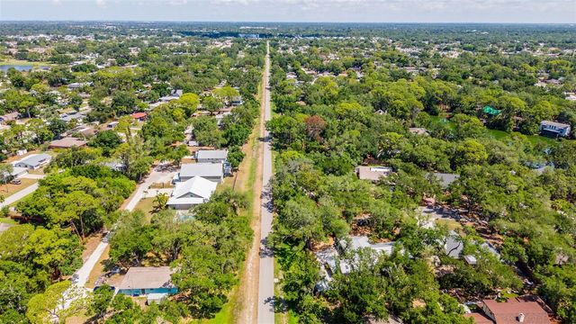 2749 GREENDALE DRIVE, Sarasota, FL 34232