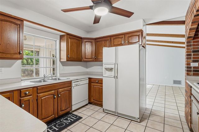 2749 GREENDALE DRIVE, Sarasota, FL 34232