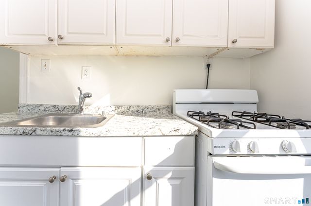 35 Butler Avenue 5, Bridgeport, CT 06605