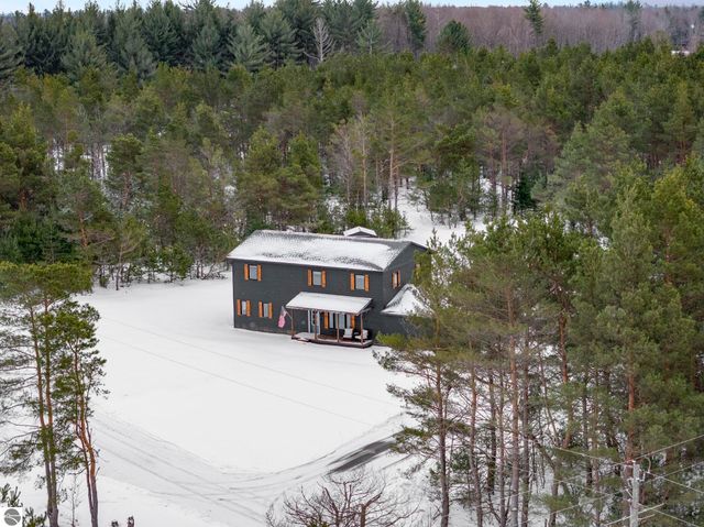 1397 SE Riley Road, Kalkaska, MI 49646