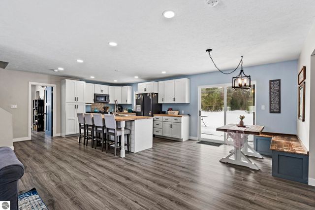 1397 SE Riley Road, Kalkaska, MI 49646