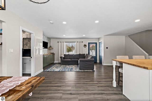 1397 SE Riley Road, Kalkaska, MI 49646