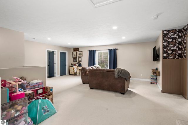 1397 SE Riley Road, Kalkaska, MI 49646