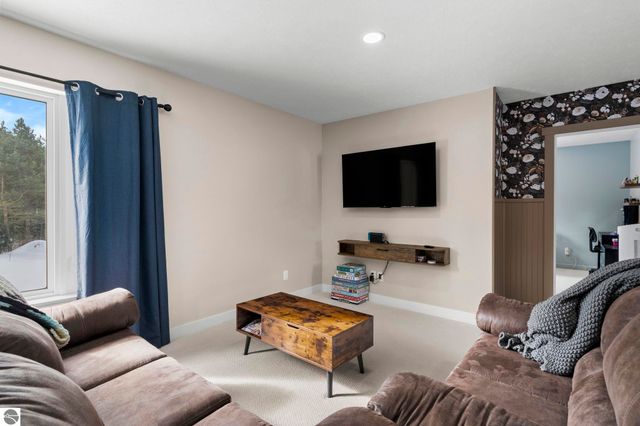 1397 SE Riley Road, Kalkaska, MI 49646