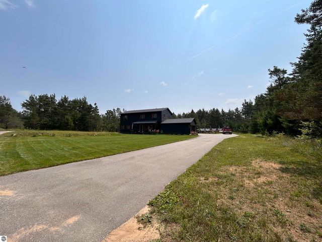 1397 SE Riley Road, Kalkaska, MI 49646
