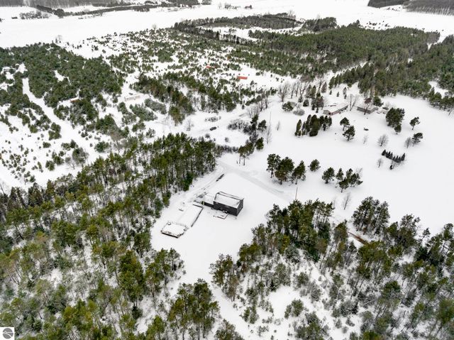 1397 SE Riley Road, Kalkaska, MI 49646