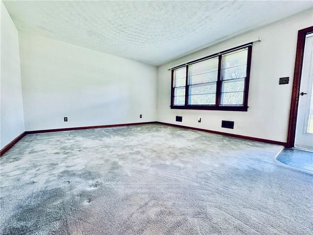 1504 Chestnut AVE, Chesapeake, VA 23325